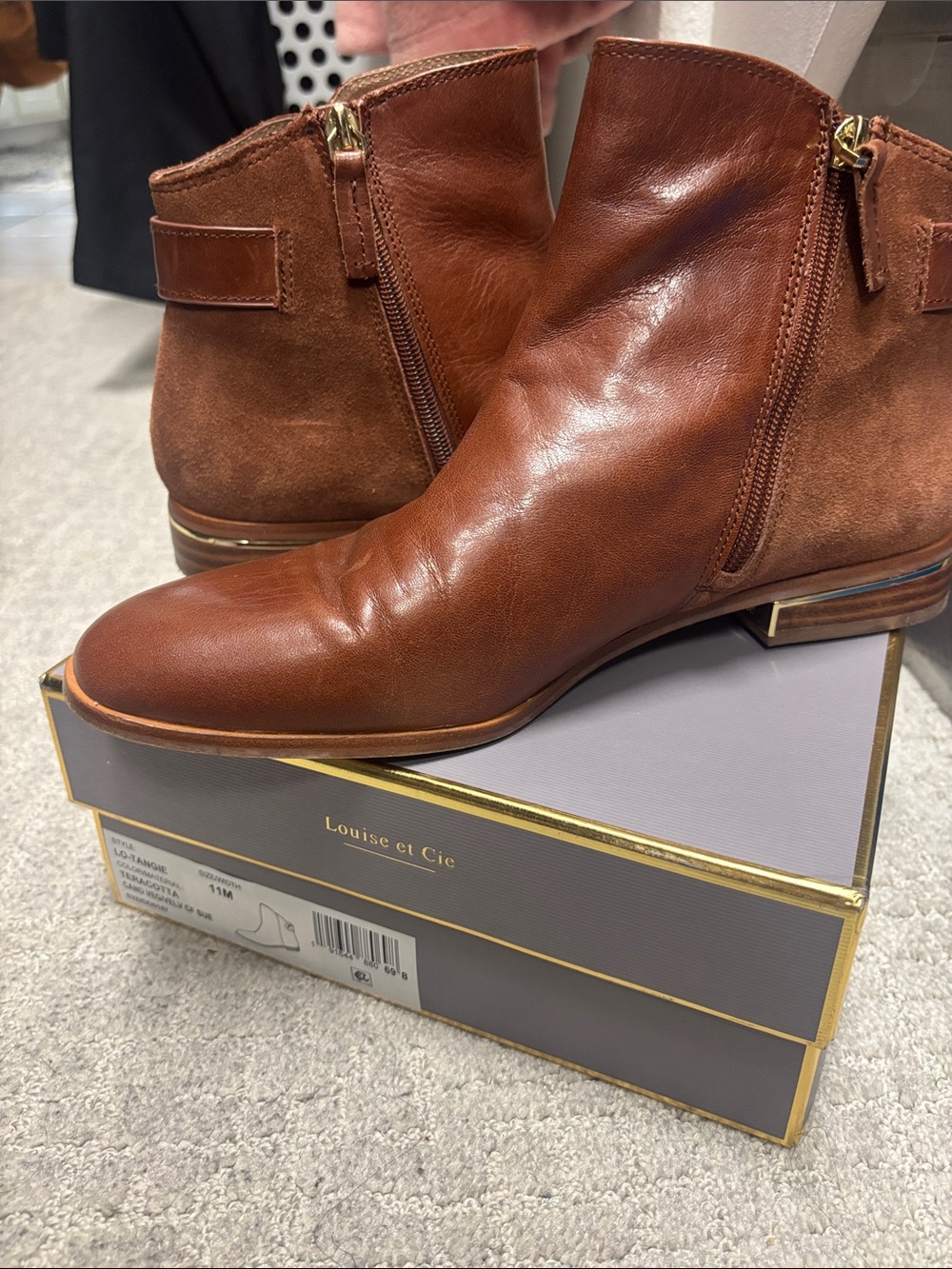 Louise et Cie Brown Leather Ankle Booties with Side Zip